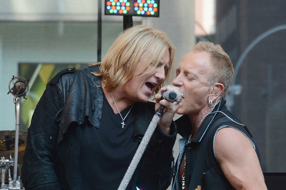 Def Leppard’s Phil Collen Lists the Benefits of Recording Album Remotely