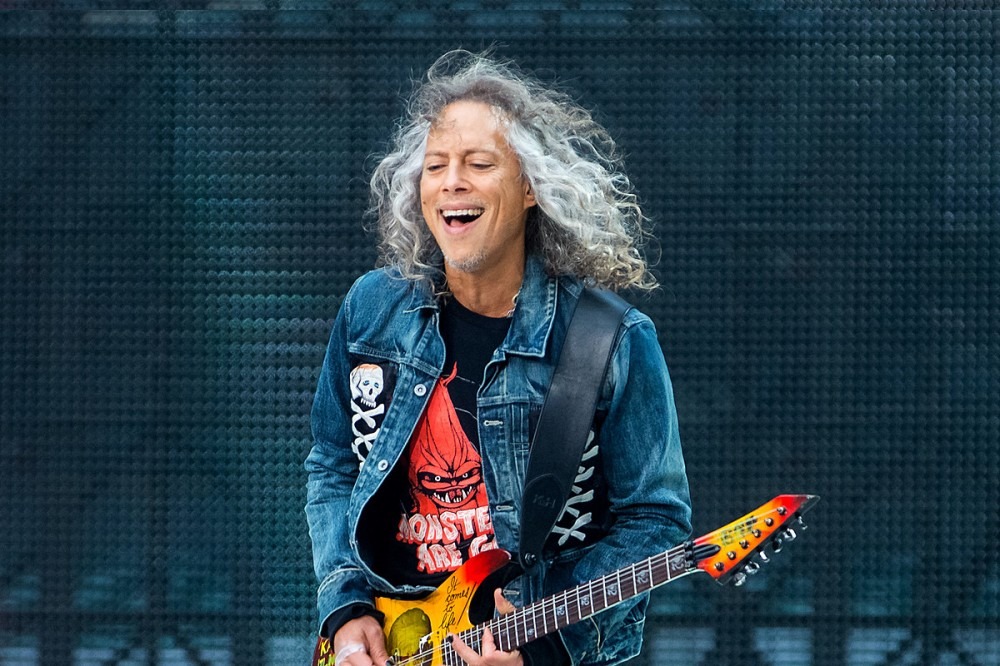 Metallica’s Kirk Hammett Flubs ‘Nothing Else Matters’ Intro, Laughs It Off