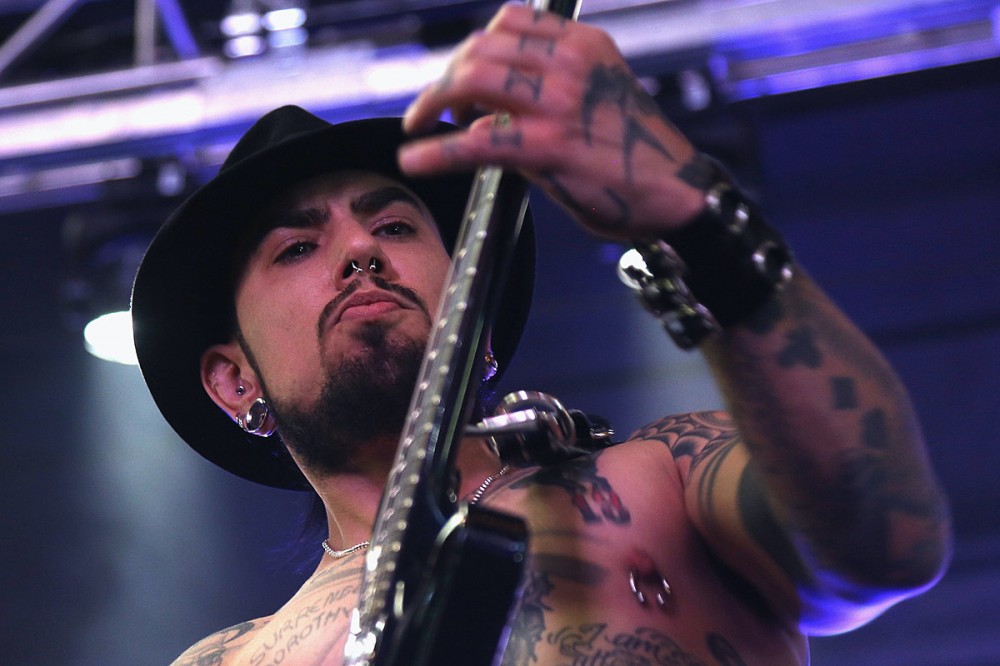 Jane’s Addiction Announce Tour Fill-In for Dave Navarro, Who Is Still Battling COVID