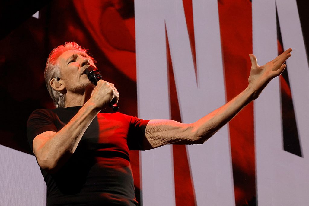 Roger Waters Vows to Play Frankfurt Despite ‘Anti-Semitism’ Ban