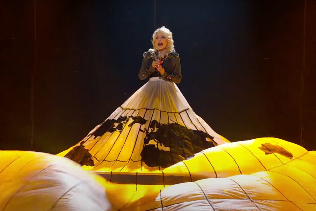 Dolly Parton Debuts Rock Song ‘World on Fire’ at 2023 ACM Awards
