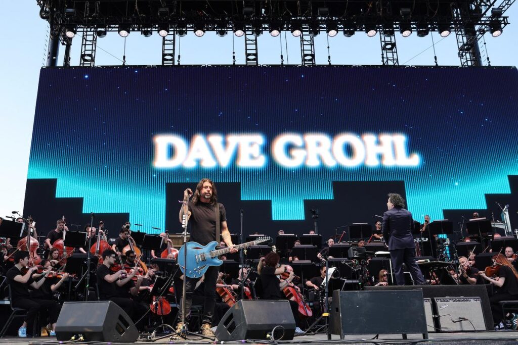 Watch Dave Grohl Perform With the LA Phil at Coachella Watch Dave Grohl Perform With the LA Phil at Coachella