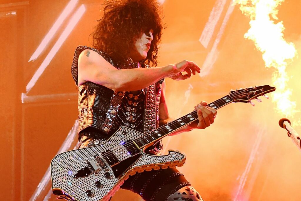 Paul Stanley Promises ‘Major Changes’ to KISS Vegas Weekend Plans Paul Stanley Promises ‘Major Changes’ to KISS Vegas Weekend Plans
