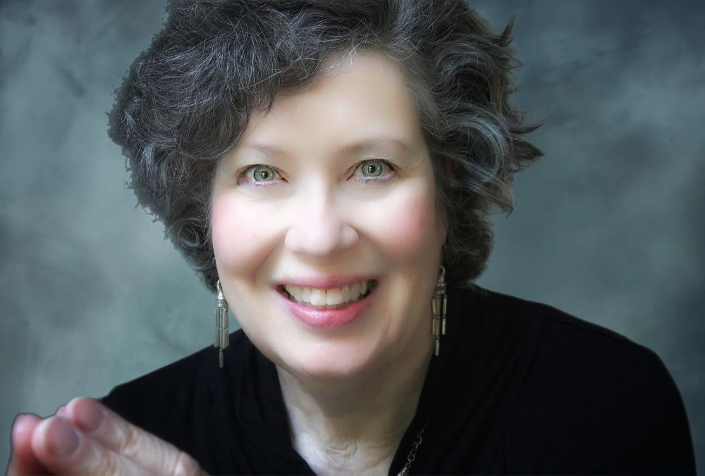 “Smiling Through The Pain,” Latest Song by Peg Luke, Is a Triumph of Faith