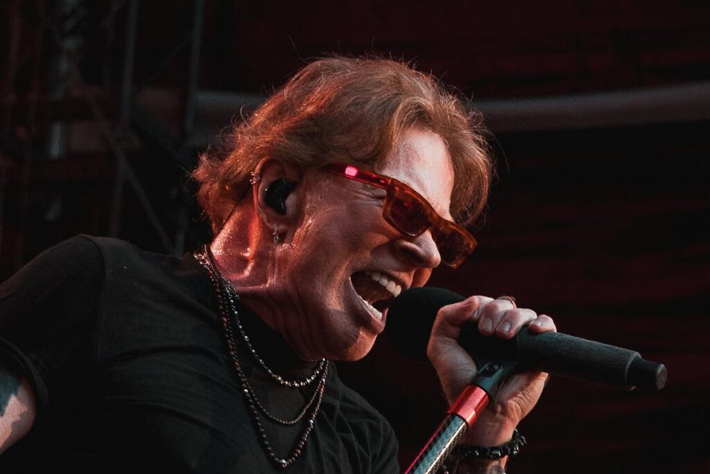 Axl Rose Responds to Fan Requesting Deep Cut During Show