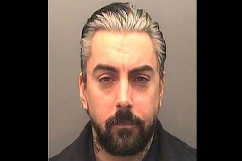 Two More Arrests Made in Stabbing Death of Ex-Lostprophets Singer Two More Arrests Made in Stabbing Death of Ex-Lostprophets Singer