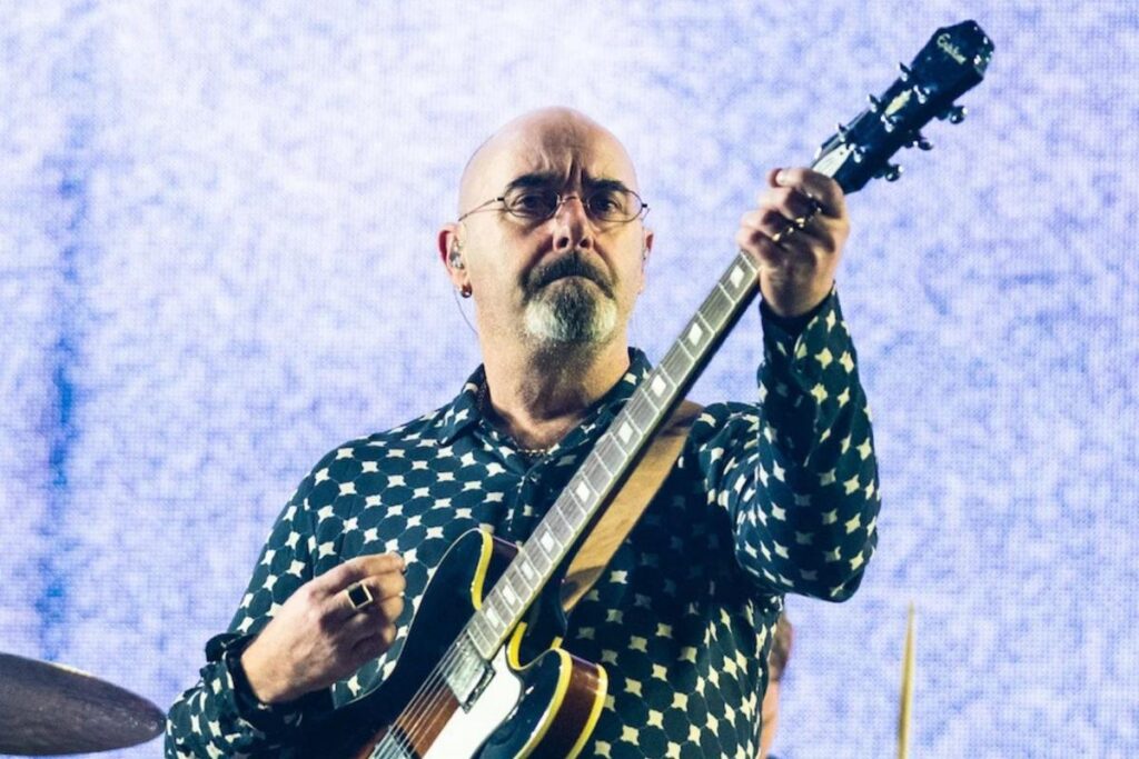 Oasis’ Bonehead Diagnosed With Prostate Cancer, Takes Tour Break Oasis’ Bonehead Diagnosed With Prostate Cancer, Takes Tour Break