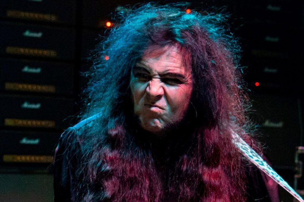 Yngwie Malmsteen Calls Out Former Singers in New Statement