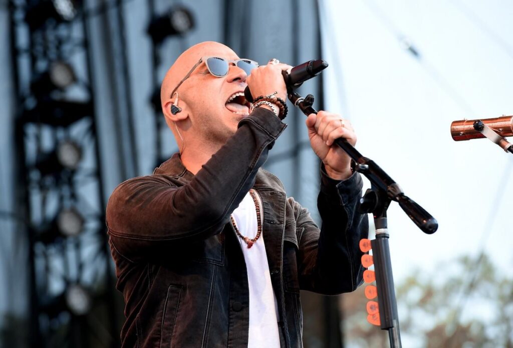 ’90s Band Ex-Members Send Singer Cease + Desist Before Live Tour ’90s Band Ex-Members Send Singer Cease + Desist Before Live Tour